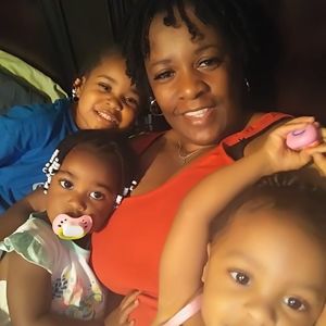 Meet your Posher, Lotissa